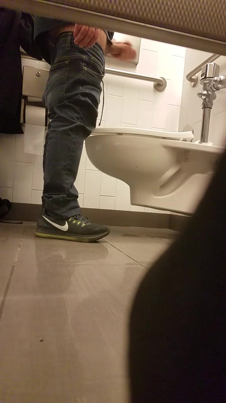 Urinal Toilet Spy - Guy Wanking