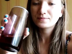 DRINKING PISS - video 2