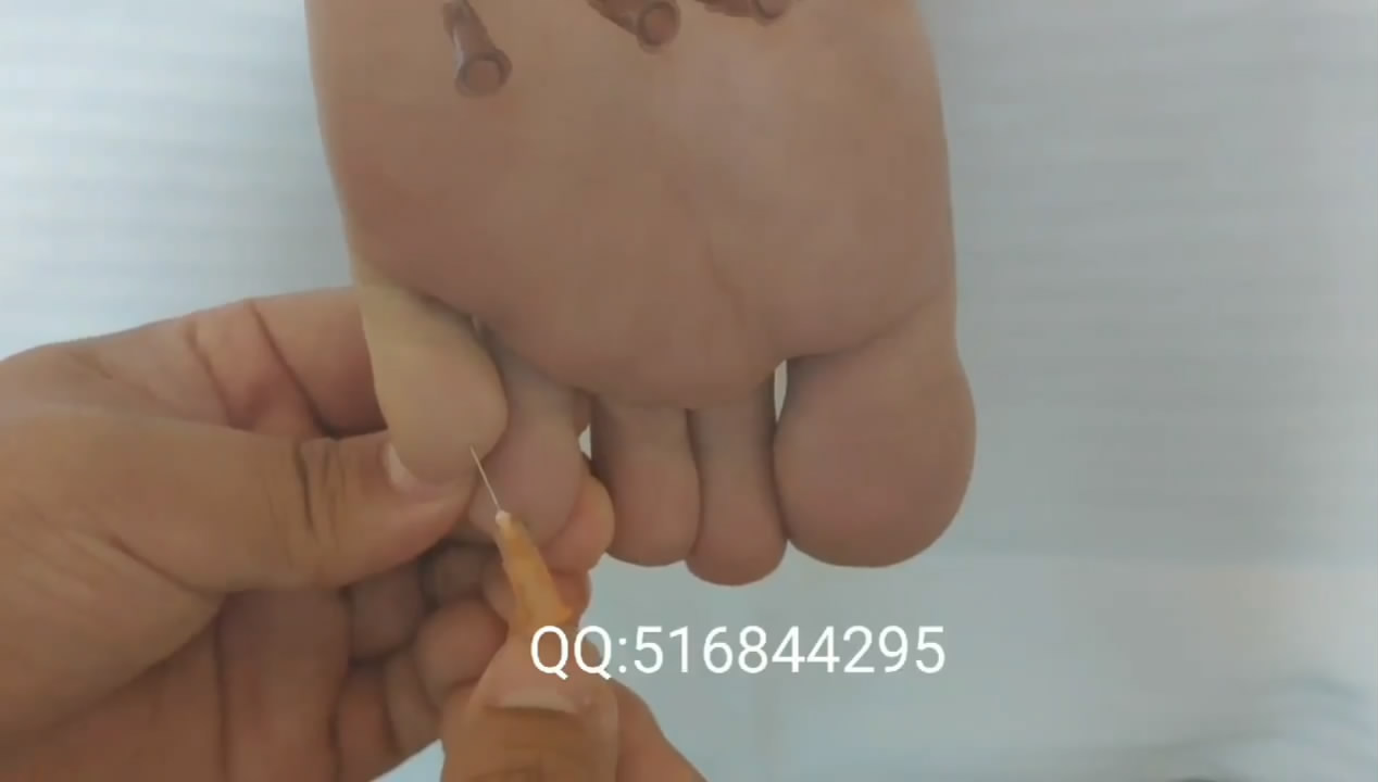 male feet - video 559