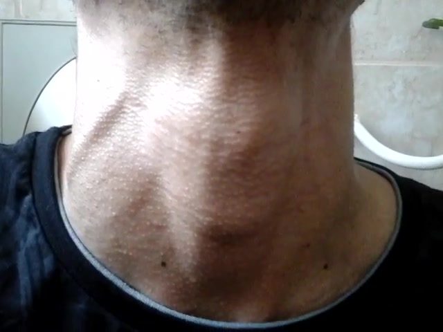 A little neck vein action