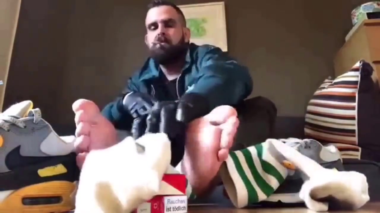 LEATHER SMOKING DUDE