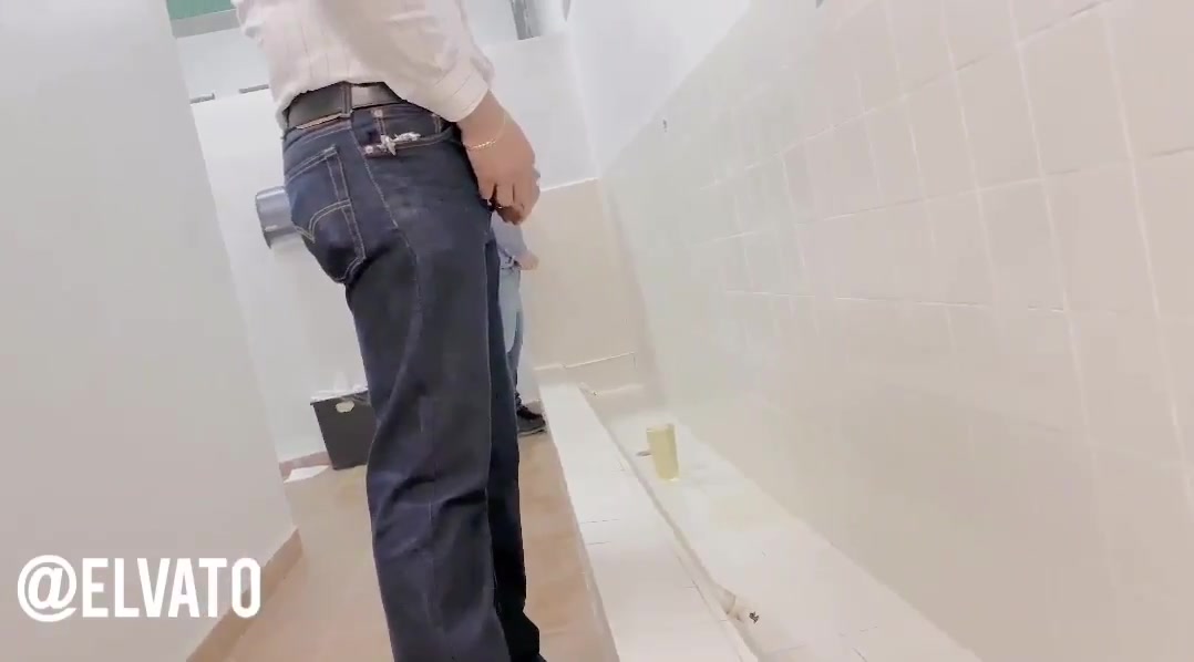 SPYING HOT MEN AT THE URINAL 25