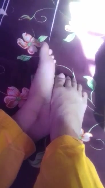 Cute feet - video 8