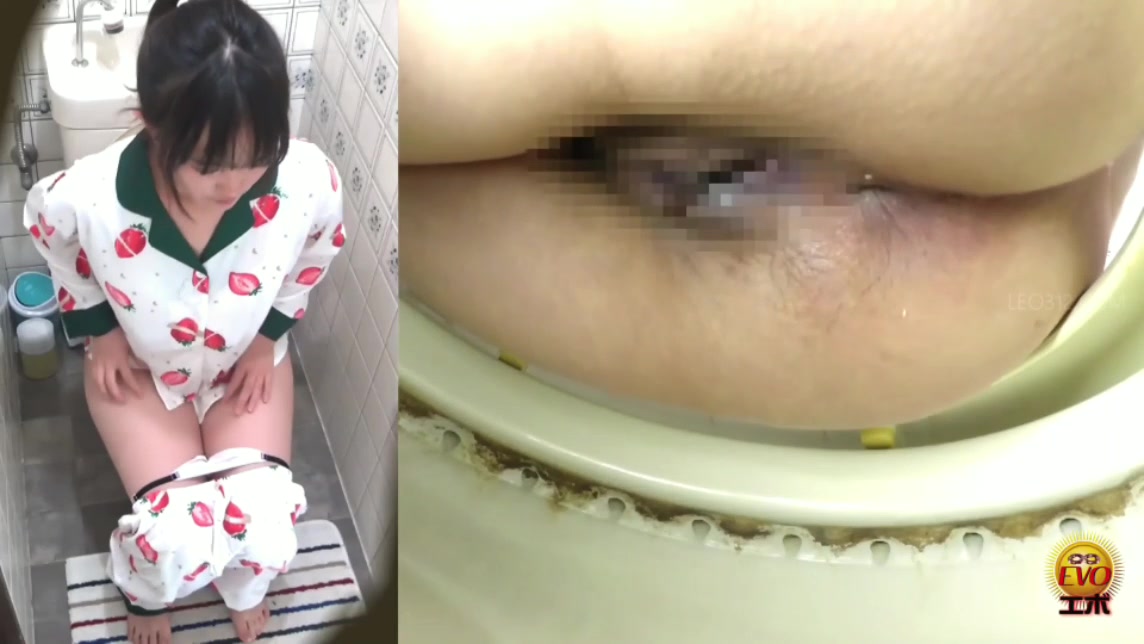 Cute Japanese schoolgirl poops at home