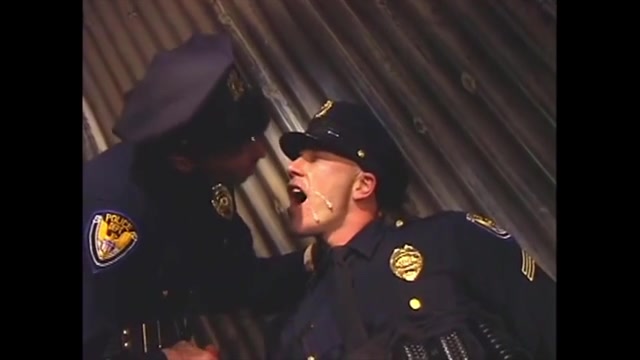 Straight Cops / Spits : Uniformed Cops Spitting