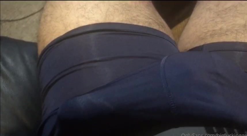 Nice bulge - video 5