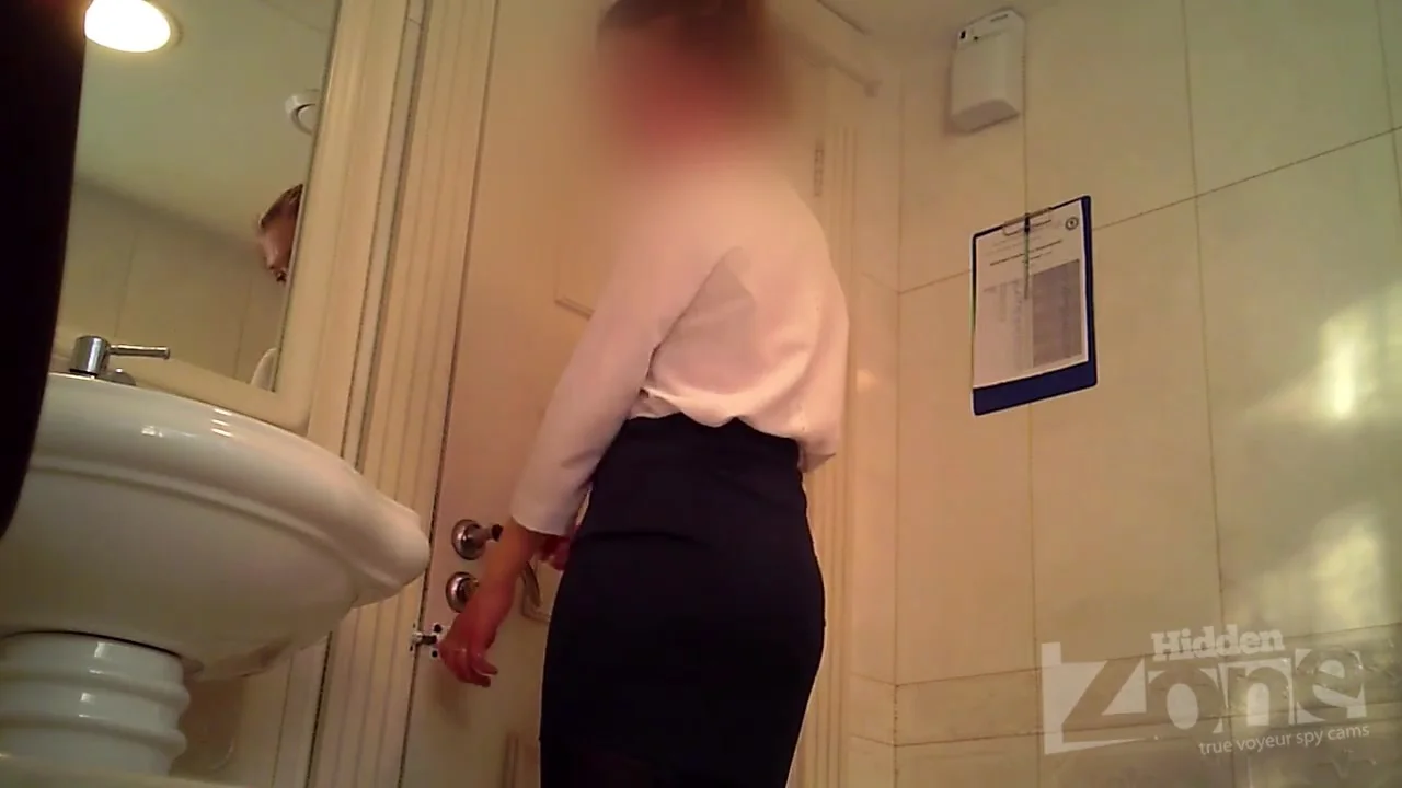 Womens toilet spy cam 92