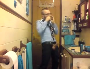 Businessman boner goes bonkers with poppers