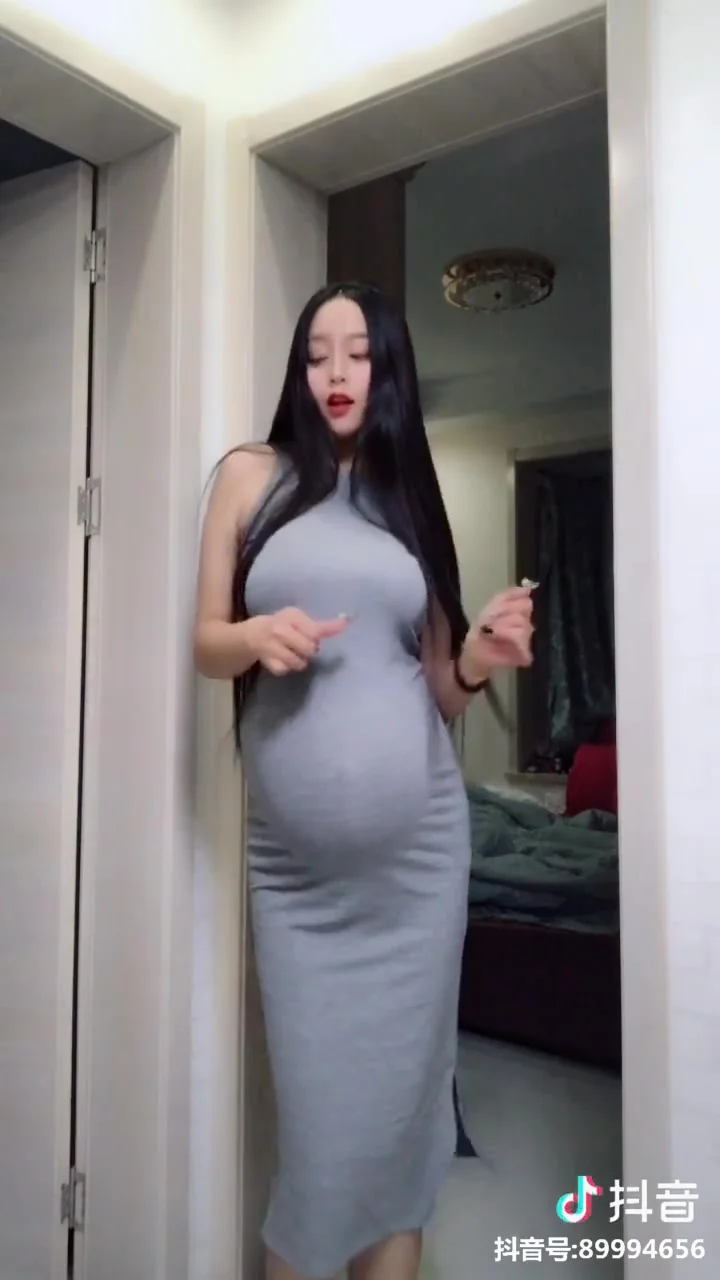 Pretty Chinese pregnant girl dancing - ThisVid.com