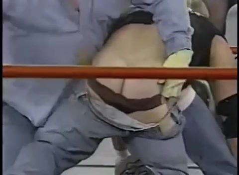 Wrestler gets a Spanking