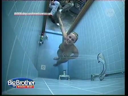 Polish big brother shower scene