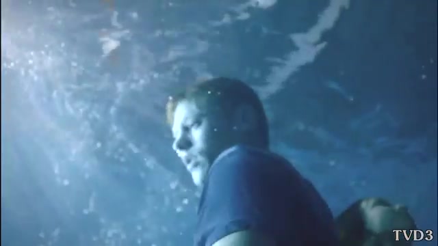 Underwater drowning Matt saved by girl