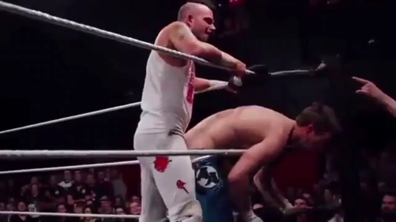 Wrestling pantsing