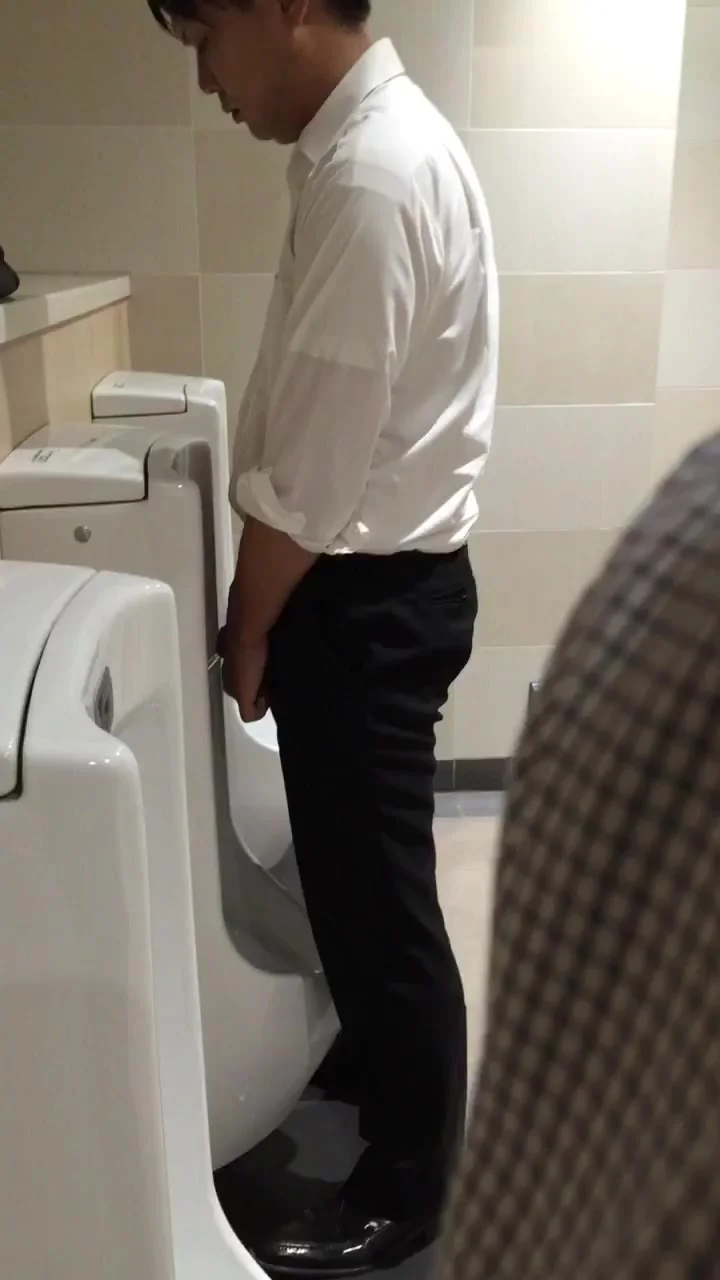 Spy Japanese toilet 05 - ThisVid.com