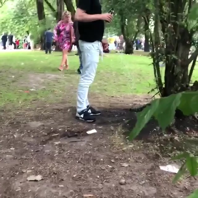 Pissing in the park - video 3