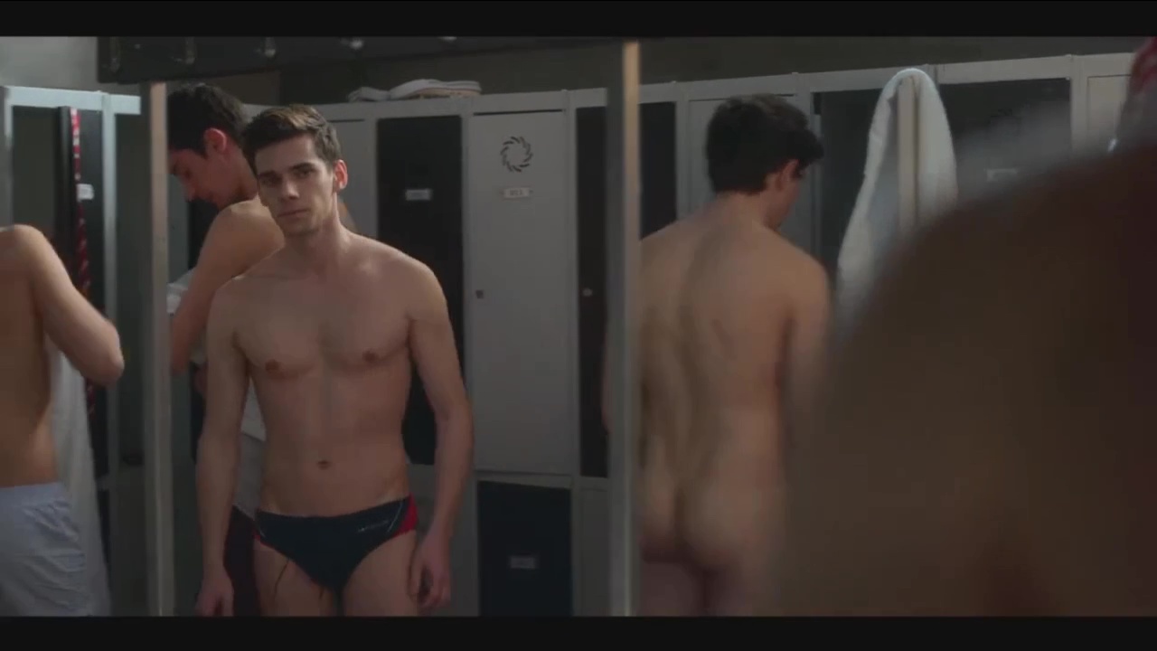 Spanish bi-gay naked in locker