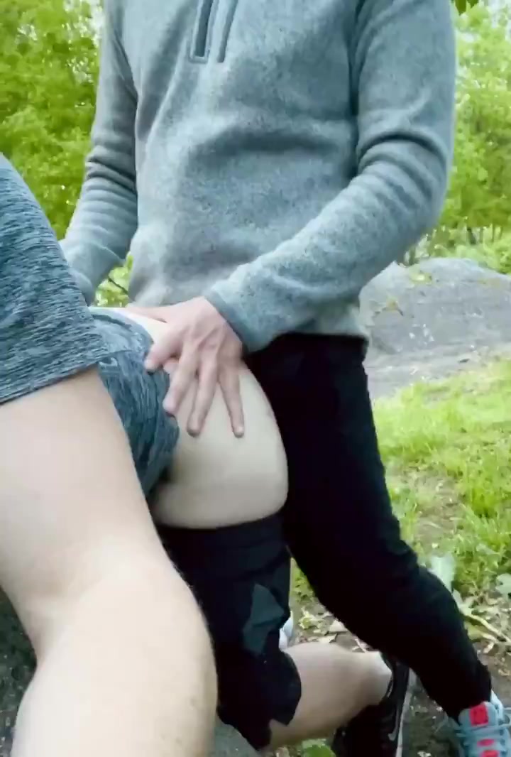 Cum dump in park bred by jogger