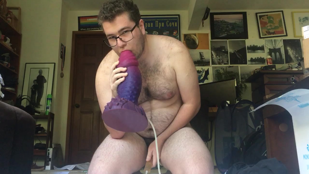 Drinking my piss with my bad dragon