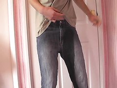 Desperate piss in jeans and grey briefs