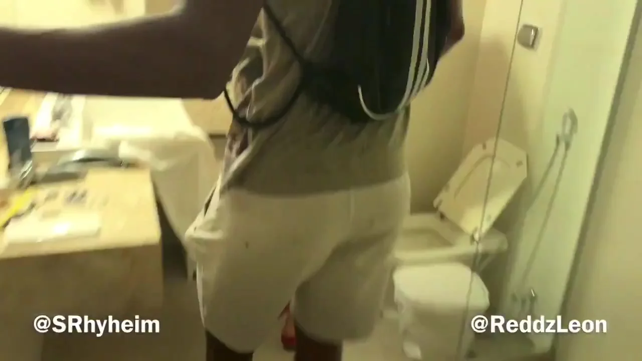 Two Black Guys Desperate For A Piss ThisVidcom