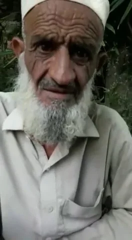 Cute Paki Grandpa gets handjob - ThisVid.com