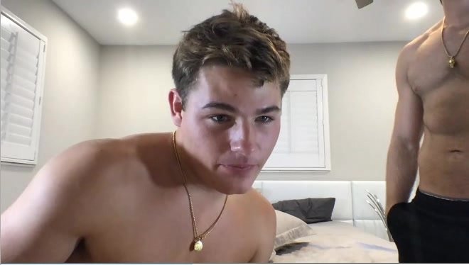TWO CUTE AND HORNY FRIEND ON CAM 1