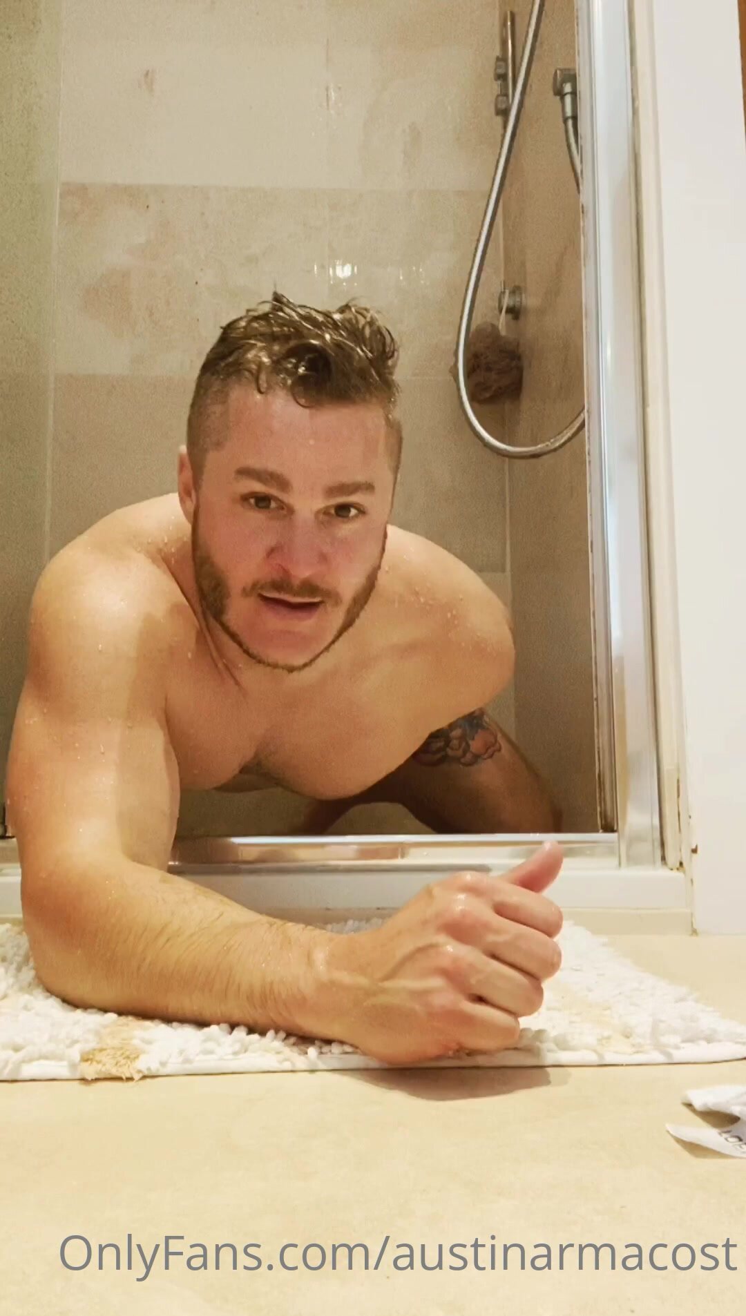 SEXY AUSTIN OUT OF SHOWER