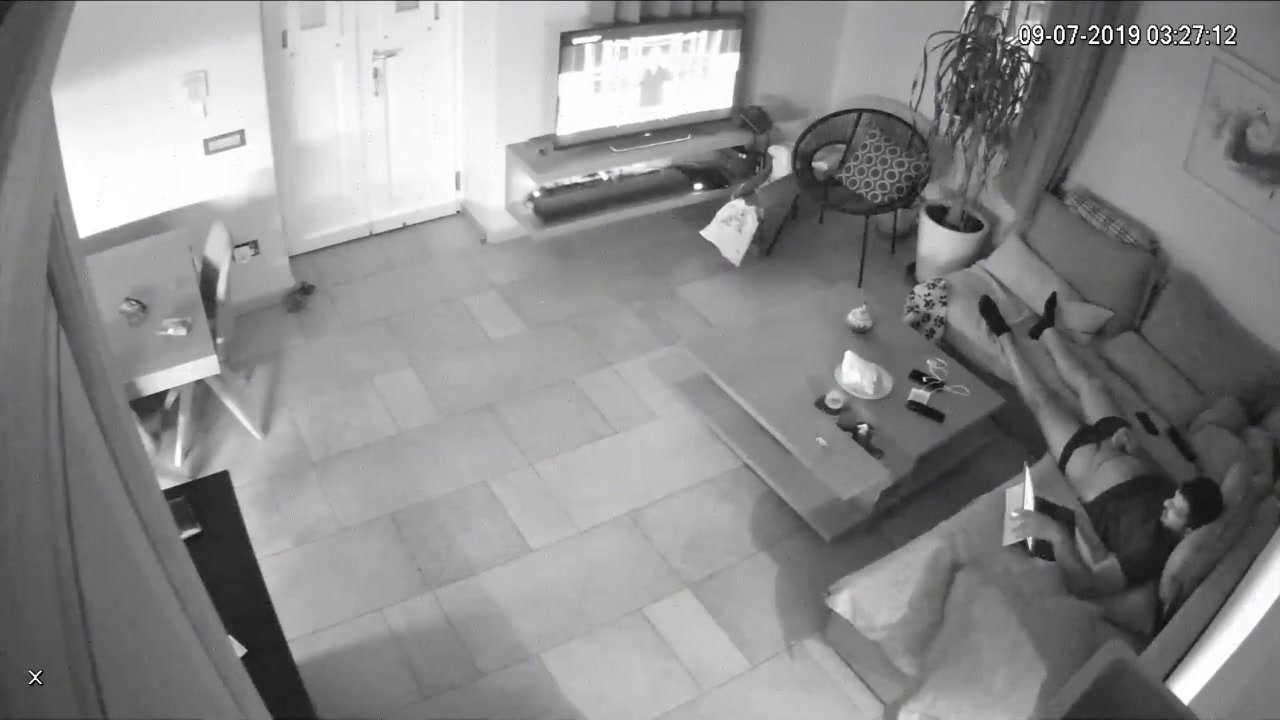 IP Cam 5 Couch Wanker