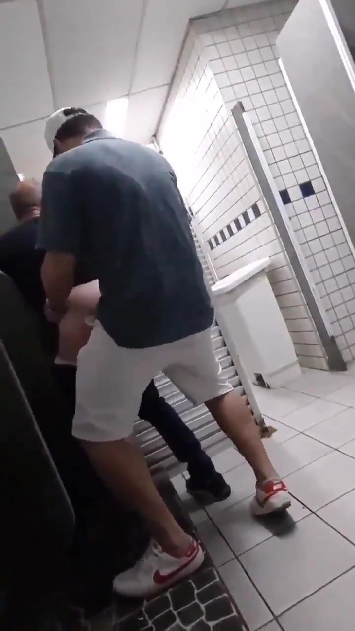 Public plowing from a horny dad in the restroom