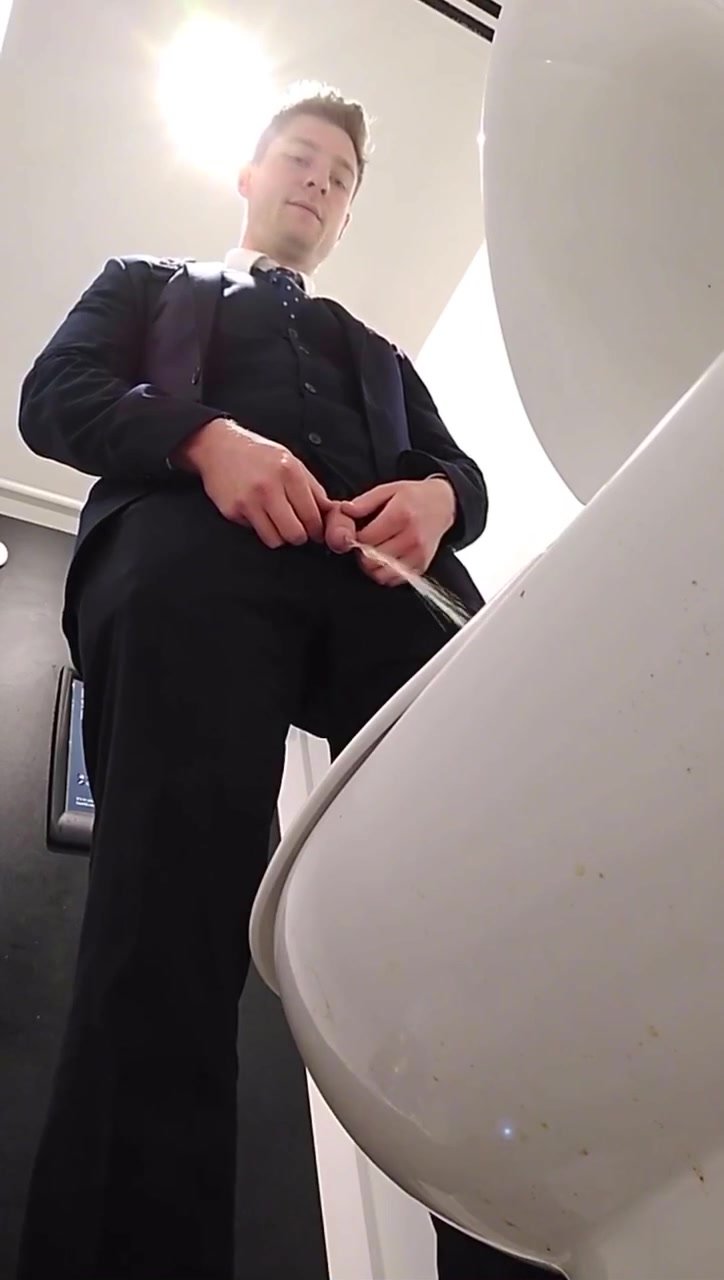 Spy Toilet Piss