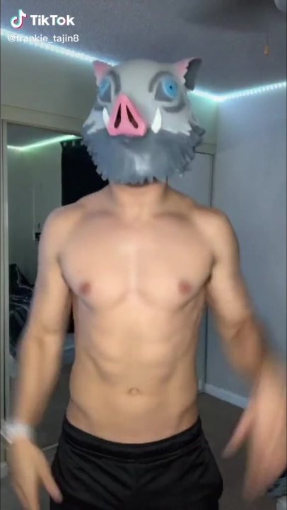 tiktoker with jiggly chest