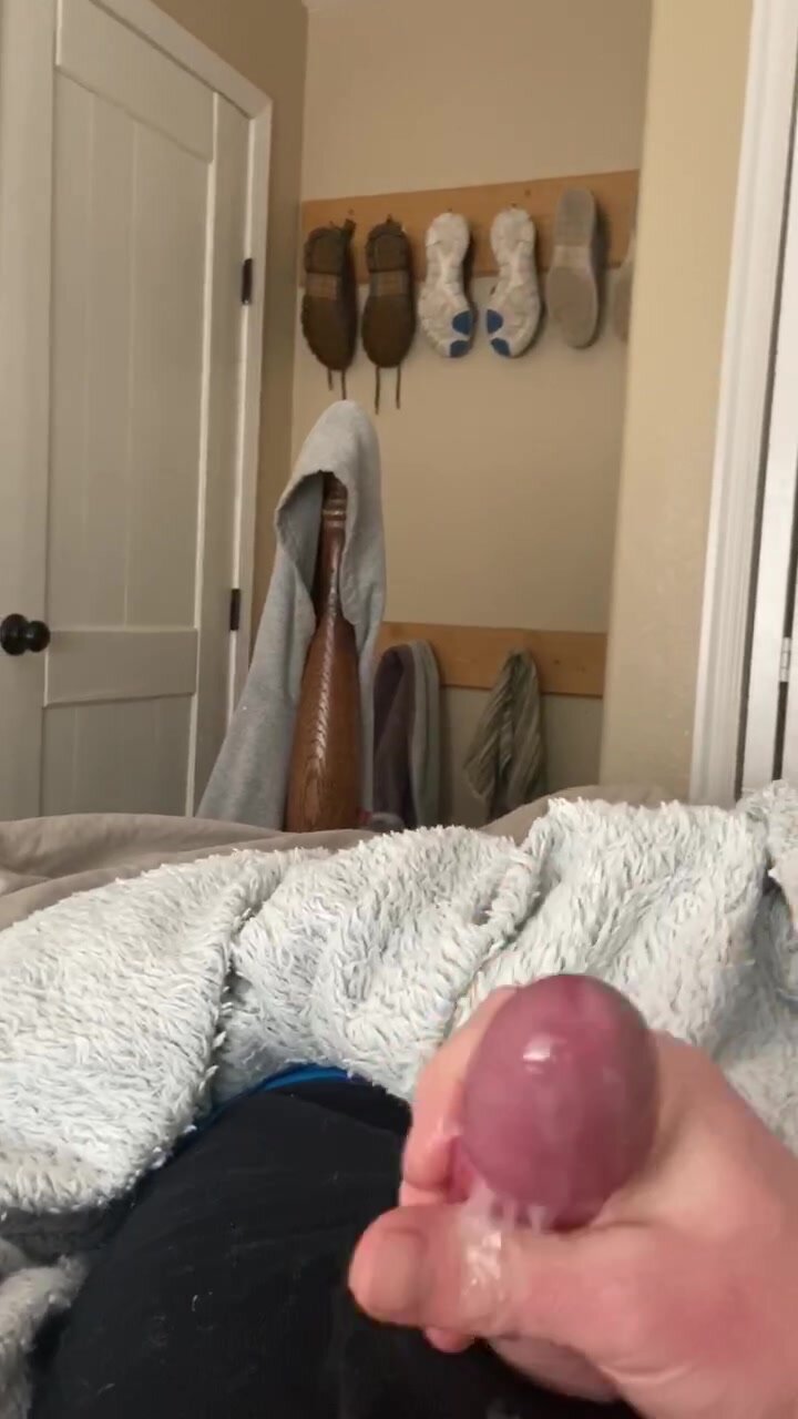 Jacking off - video 15