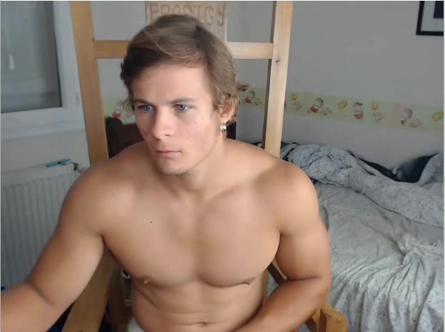 BIG FRENCH SEXY MUSCLE BOY