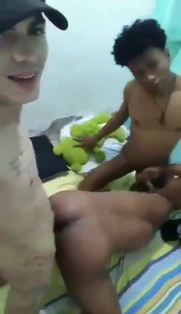 Dilatando.