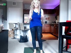 gorgeous and sexy blonde passed gas - video 5