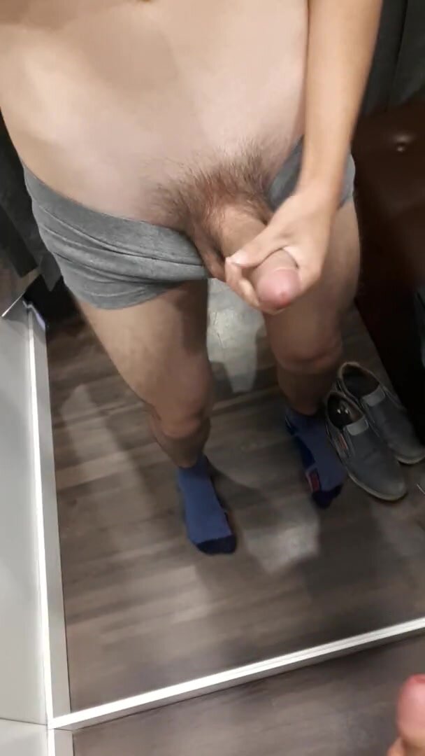 Jerking off in the Fitting Room!!!