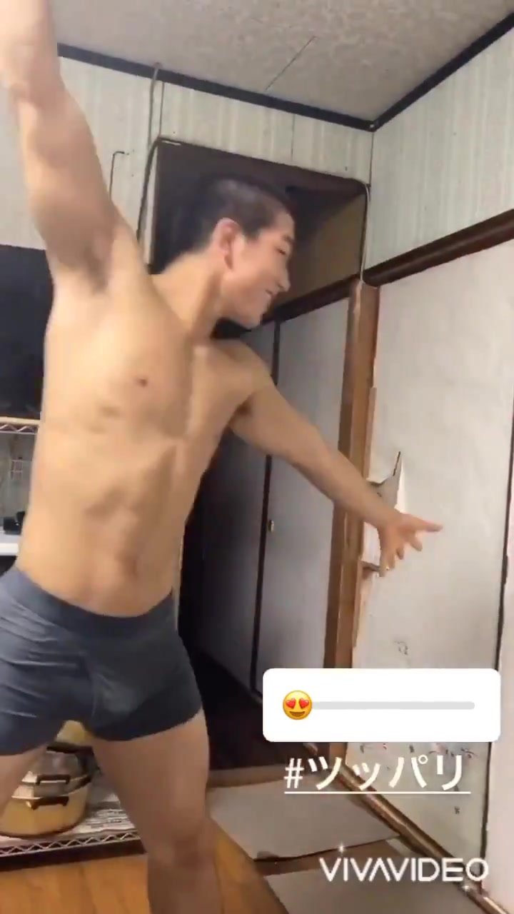 The Japanese baseball club handsome guy dances