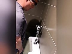 Urinal dad - video 2