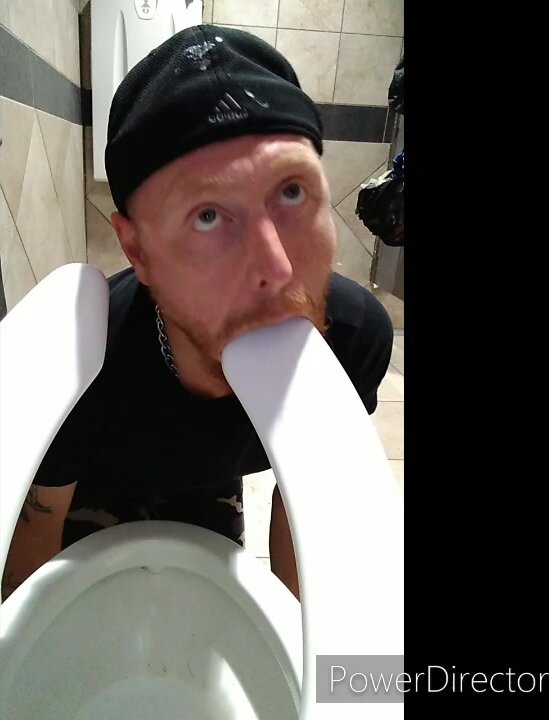 Toilet Licking Faggot Back at the RestStop