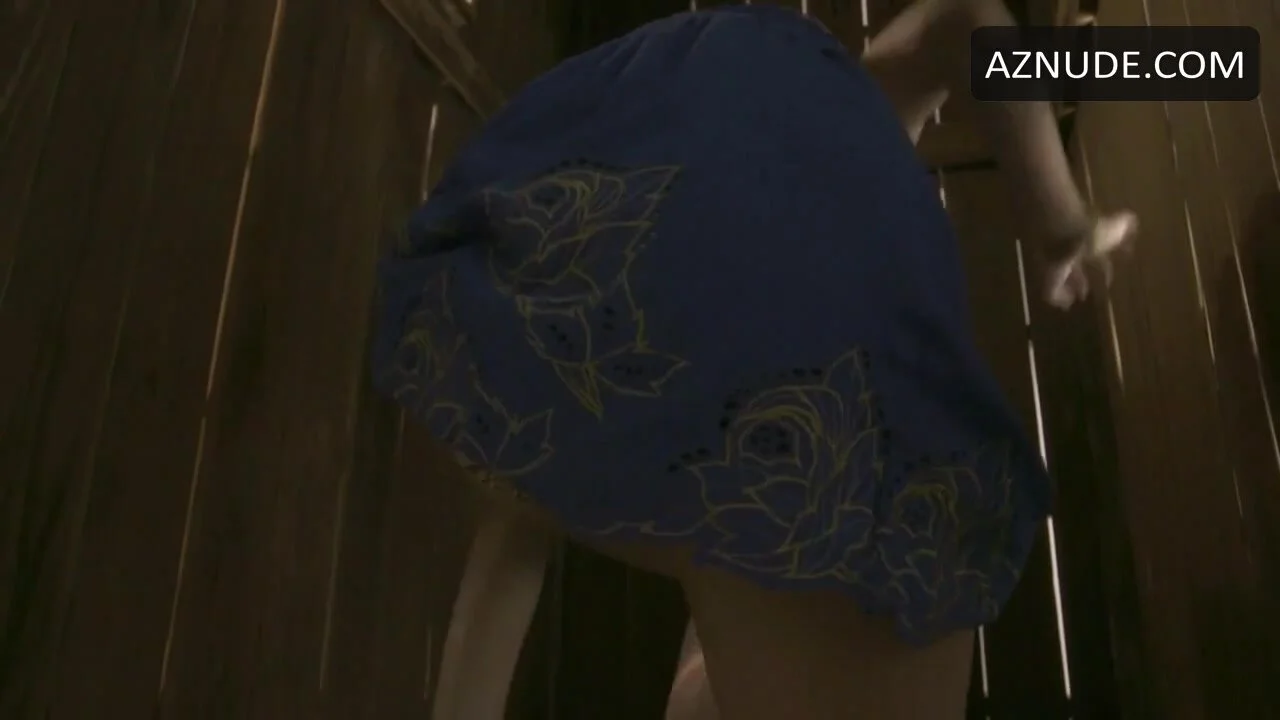 Zombie ass farting scene part 1 - ThisVid.com
