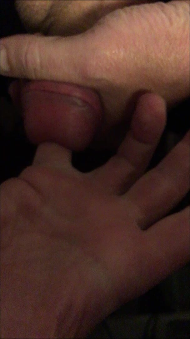 I slides my entier finger in my cockhole