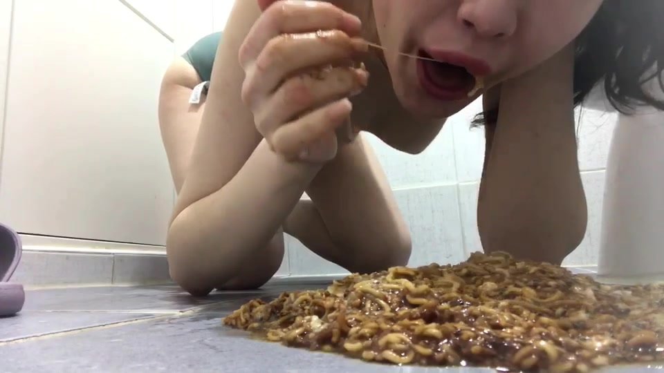 Korean women vomit - video 11