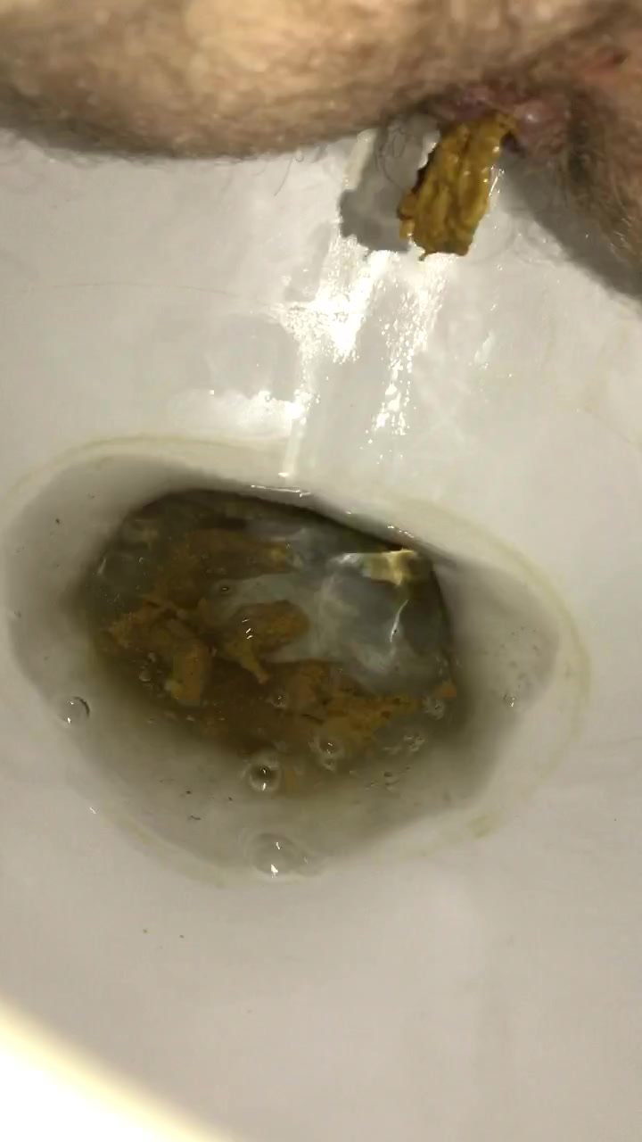 Diarrhée aux wc - video 2