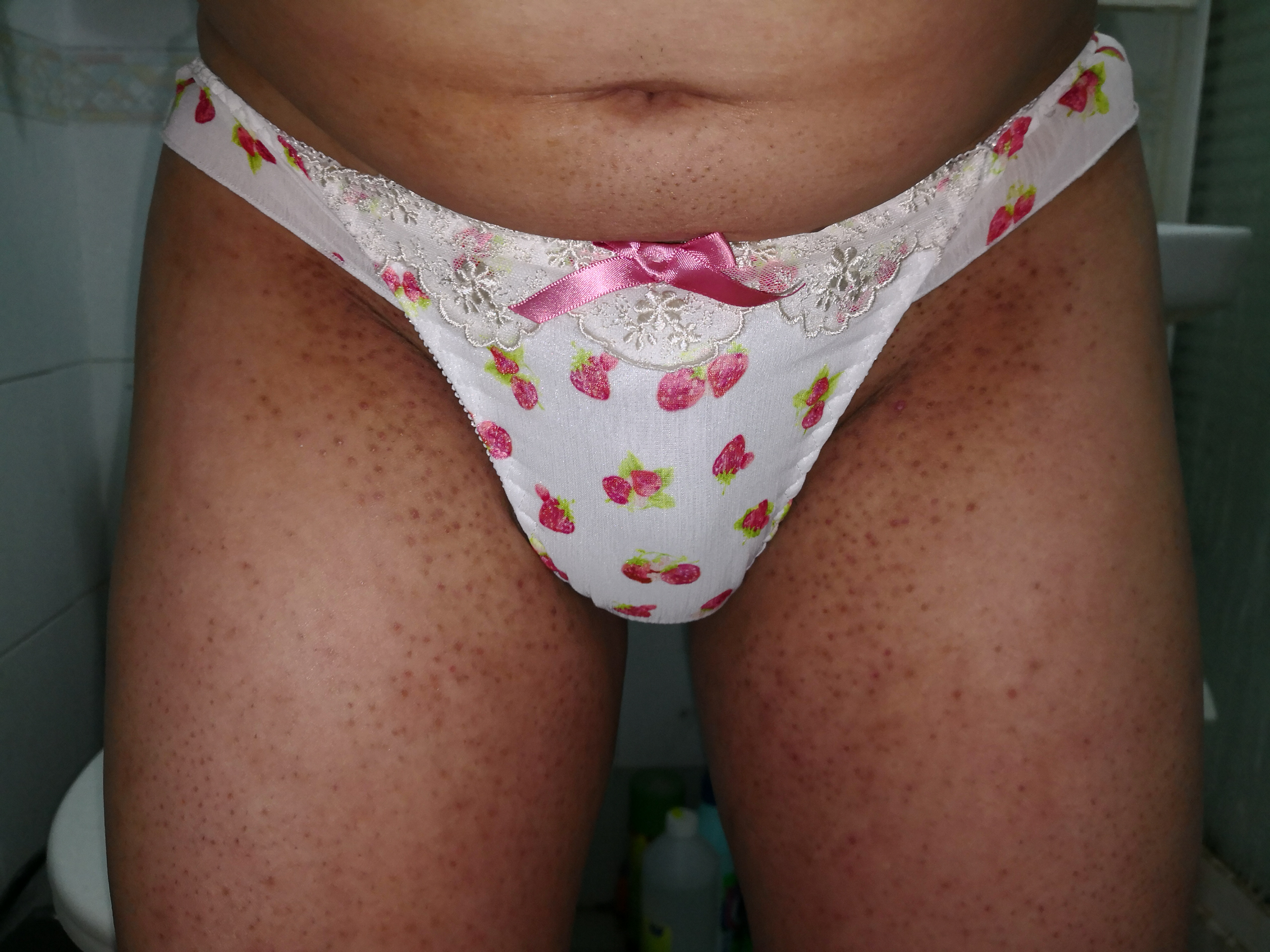 Let put on this lovely Strawberry pattern white panty!