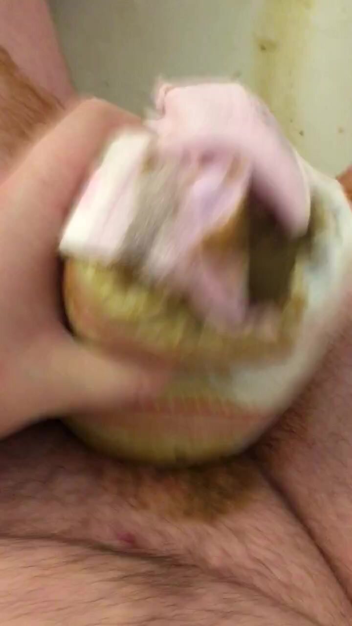 Jerking off in shit filled pull up