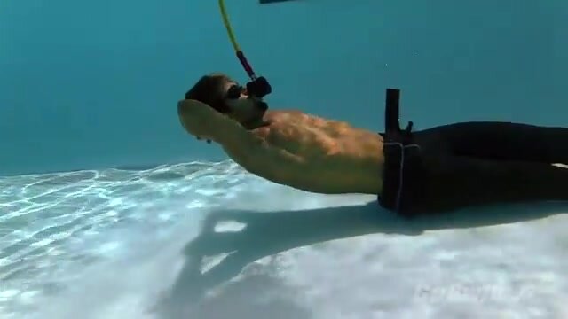Underwater fit buddies breatholding