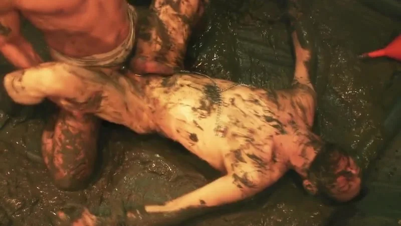 Fucking in the mud