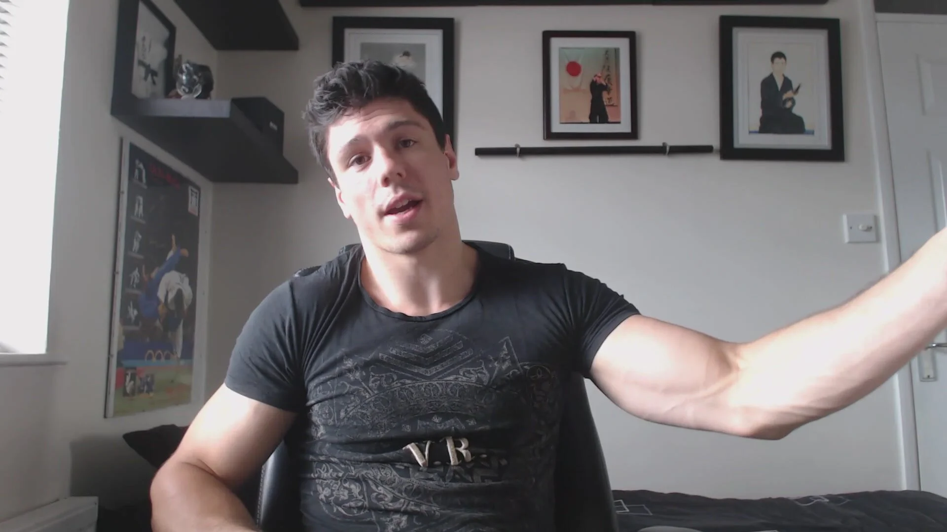 Muscled Guys: Private muscle worship session - ThisVid.com