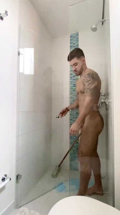 SEXY EDWIN IN THE SHOWER  2