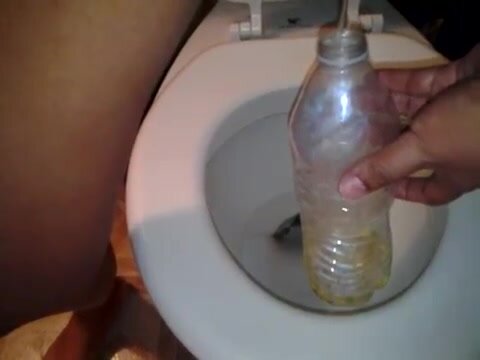 pee in a bottle - video 2